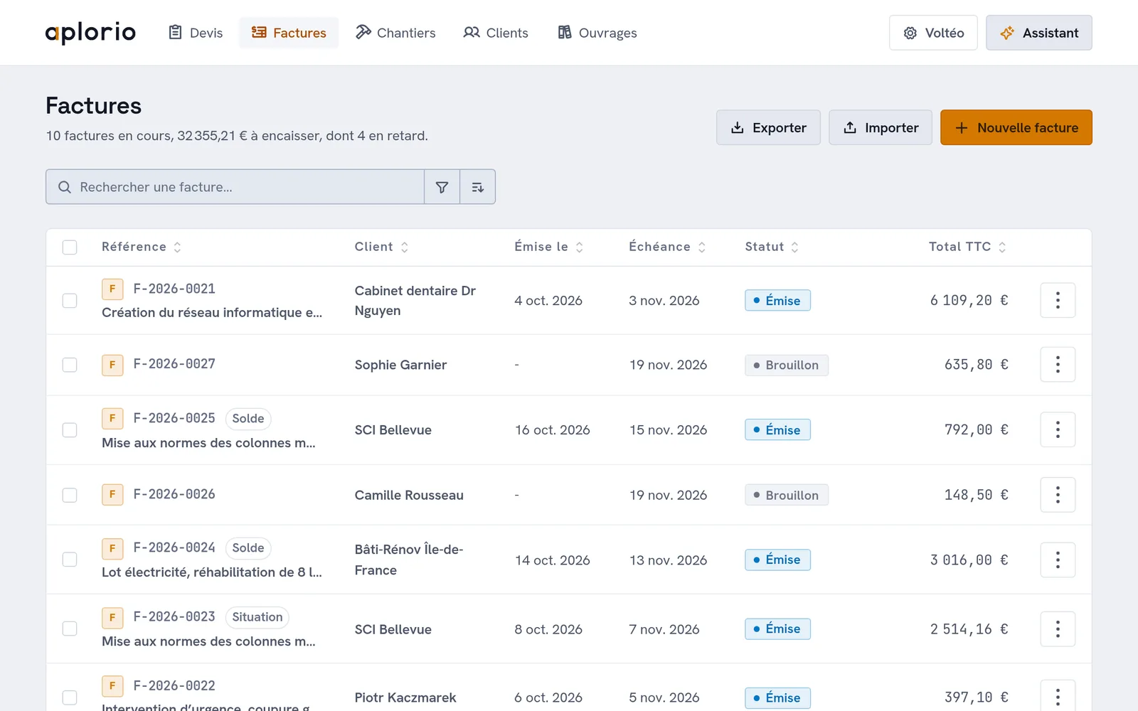 Aplorio: the invoice list, with each one’s status and what is left to collect (interface in French)